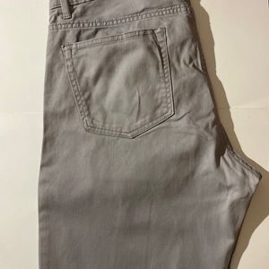H&M 33in waist/ 30in inseam/ 10in thigh/11in rise